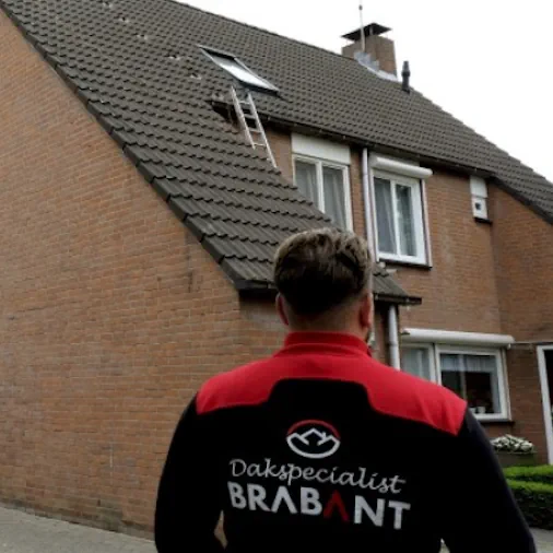Dakspecialist brabant doet dakcontrole inspectie Dakspecialist brabant doet dakcontrole inspectie